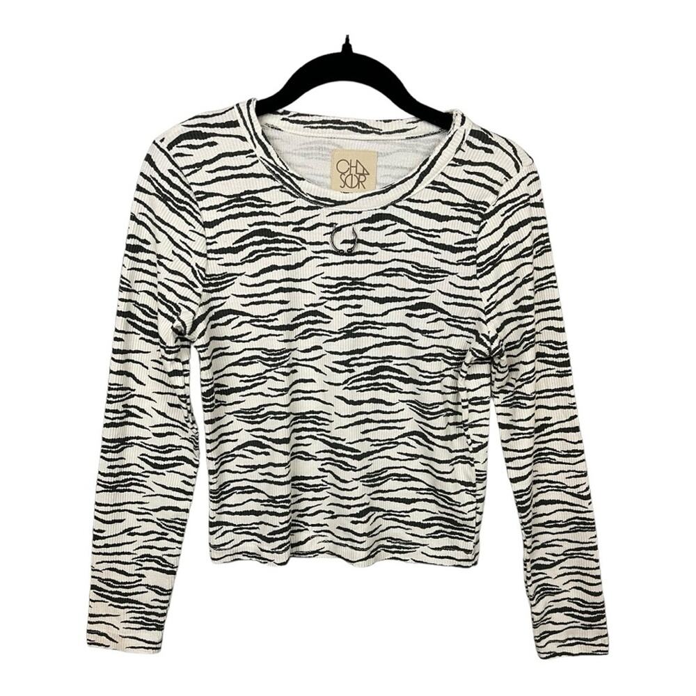 Chaser Zebra Print with Bull Horn Ring Front Long Sleeve Cropped Top Size S NWT - Picture 2 of 6